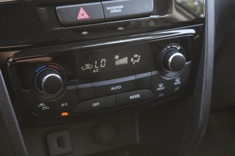 Suzuki Vitara 1.0 Boosterjet Select Achteruitrijcamera, Trekhaak, Navigatie, Cruise Control afbeelding 22