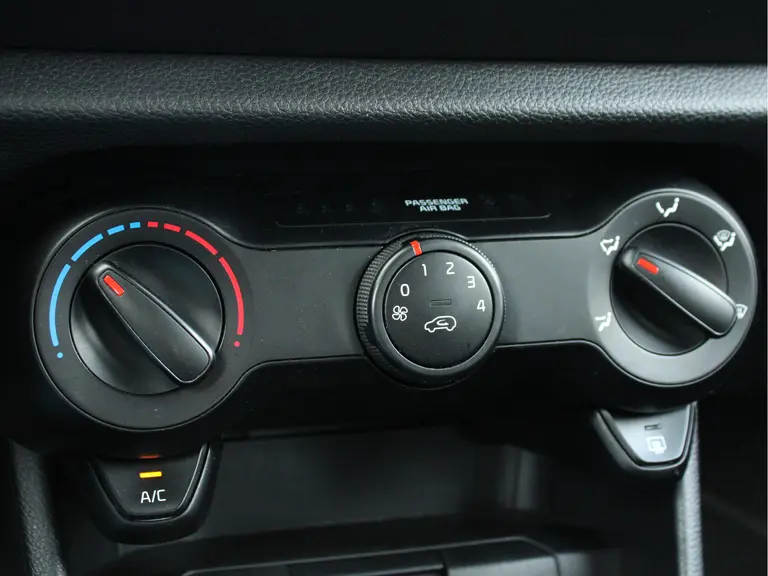 Kia Picanto 1.0 CVVT EconomyPlusLine Bluetooth, Radio, Airco, Elektrische Ramen Voor afbeelding 18