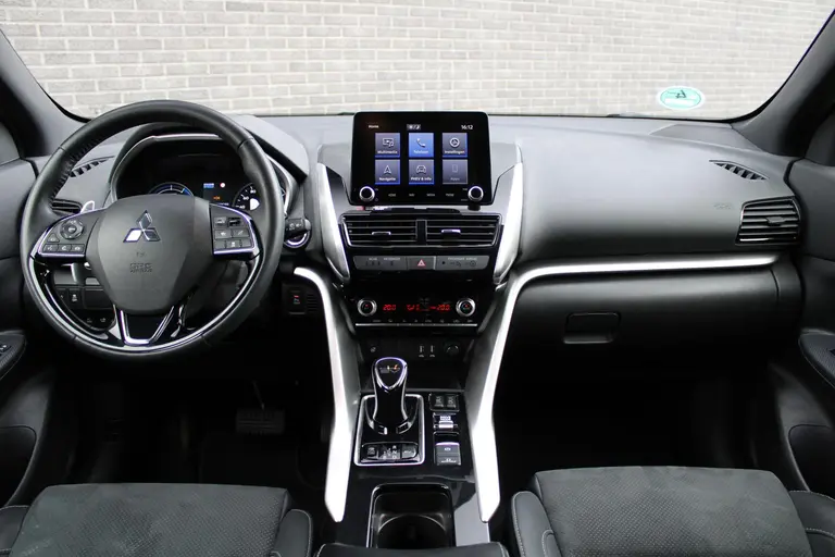 Mitsubishi Eclipse Cross 2.4 PHEV Executive Cruise/Climate control, Trekhaak, Navigatie, Apple Carplay/Android auto, Trekgewicht 1.500 KG./Batterij conditie (SOH) 84.5% afbeelding 11