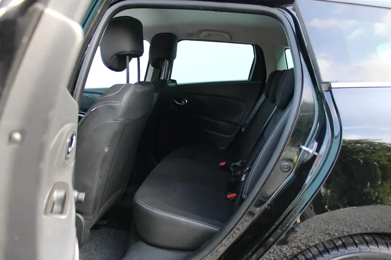 Renault Clio Estate 0.9 TCe Night&Day afbeelding 6