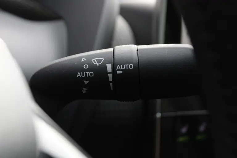 Toyota Bz4x Dynamic 71 kWh Trekhaak, Navigatie, Stoelverwarming, Stuur Verwarmd, Cruise Control Adaptief afbeelding 39
