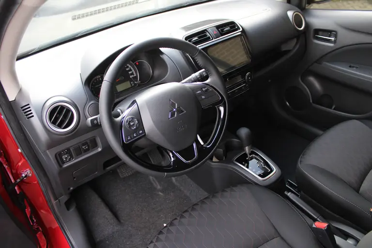 Mitsubishi Space Star 1.2 Dynamic 72PK 5DRS CVT Automaat Cruise/Climate control, Radio/DAB, Apple Carplay/Android auto, Camera achter, Lichtmetalen velgen afbeelding 14
