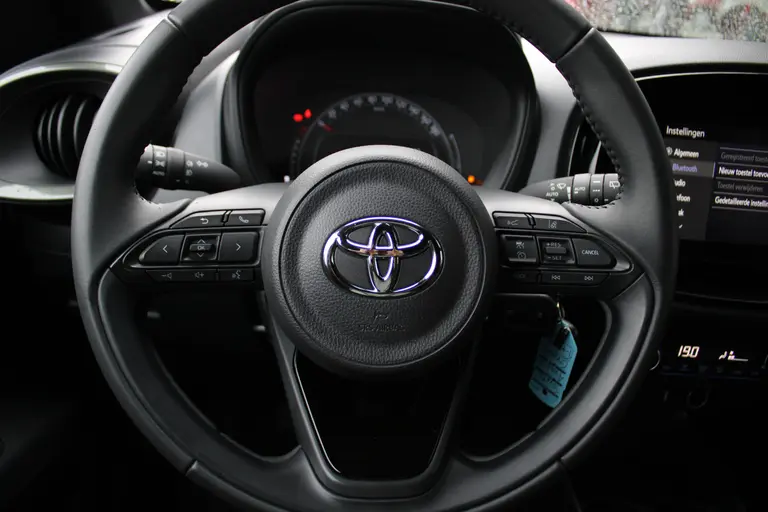 Toyota Aygo X 1.0 VVT-i MT Pulse Achteruitrijcamera, Cruise Control Adaptief, Airco Automatisch, DAB Radio afbeelding 26