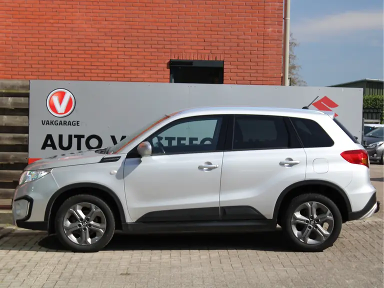 Suzuki Vitara 1.6 Exclusive Trekhaak, Cruise en Climate Control, Achteruitrijcamera, Bluetooth afbeelding 15