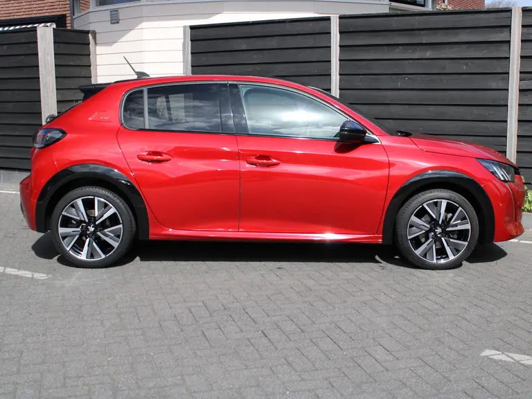 Peugeot 208 1.2 PureTech 100PK GT Navigatie, Parkeerhulp voor & achter, Zwart dak, Camera Achter afbeelding 11