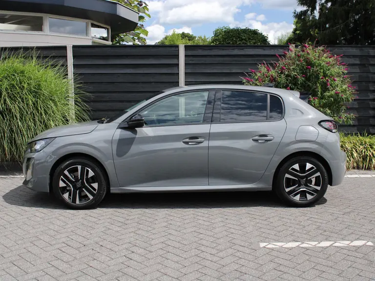 Peugeot 208 Allure 1.2 Hybrid 100PK e-DCS6 Automaat Navigatie, Achteruitrijcamera, Stoelverwarming, Adaptieve Cruise Control afbeelding 10