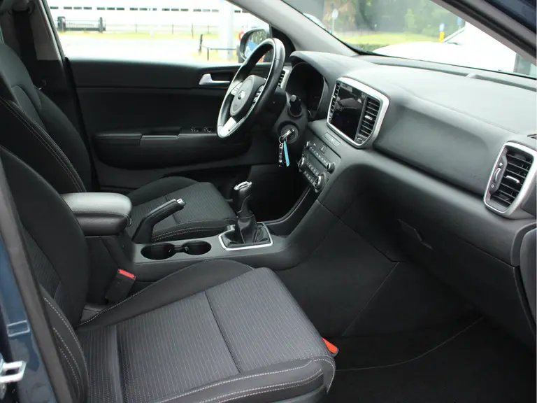 Kia Sportage 1.6 GDI DynamicLine Trekhaak, Cruise en Climate Control, Carplay/Android Auto, Achteruitrijcamera afbeelding 38