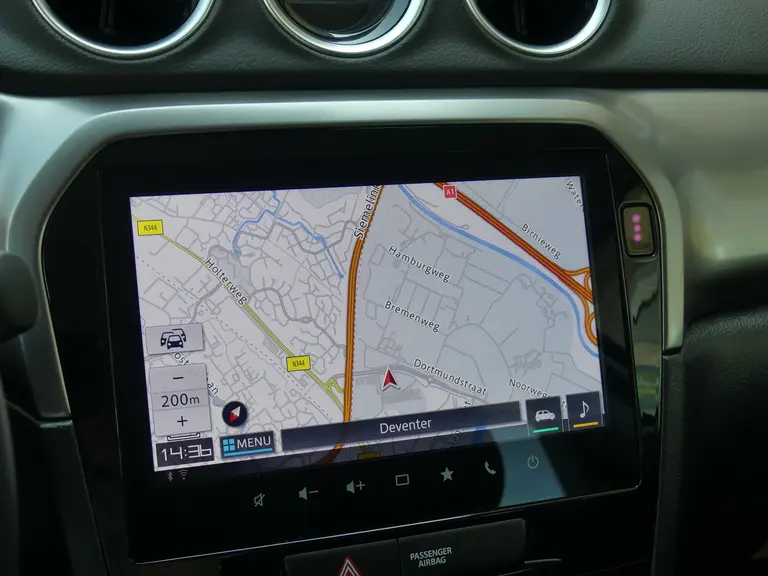 Suzuki Vitara 1.4 Boosterjet Select Smart Hybrid Navigatie, Adaptive Cruise, Apple Carpl/Andr Auto afbeelding 19
