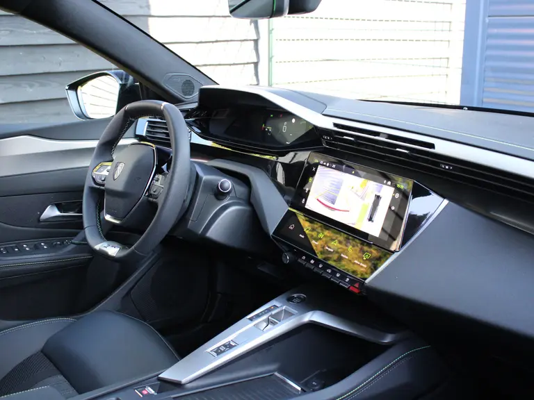 Peugeot 308 SW 1.2 Hybrid 145PK e-DCS6 Automaat GT Navigatie, Rondomzichtcamera, Stoel & Stuurverwarming, Massage, Parkeersensoren afbeelding 19