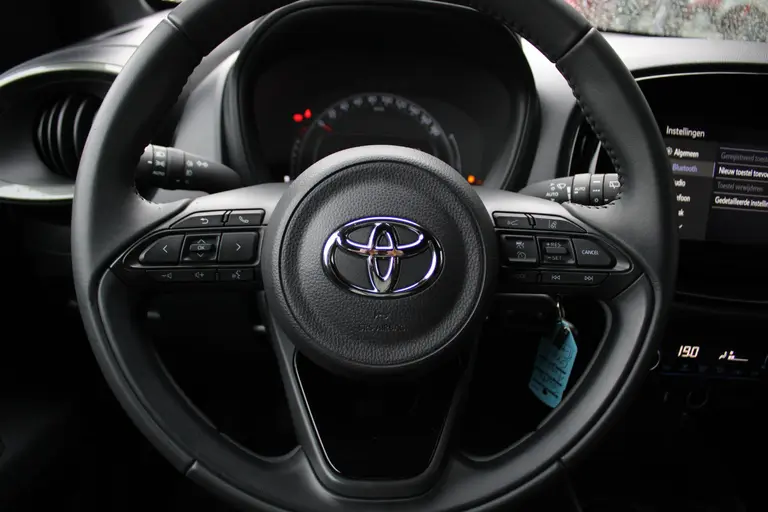 Toyota Aygo X 1.0 VVT-i MT Pulse Achteruitrijcamera, Cruise Control Adaptief, Airco Automatisch, DAB Radio € 379,- private lease afbeelding 26