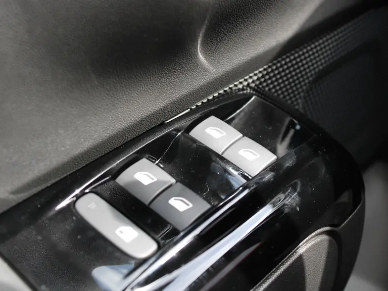 Citroën C3 Max 1.2 PureTech 110PK Navigatie, Keyless, Stoelverwarming, Achteruitrijcamera, Apple Carplay, Android Auto afbeelding 17