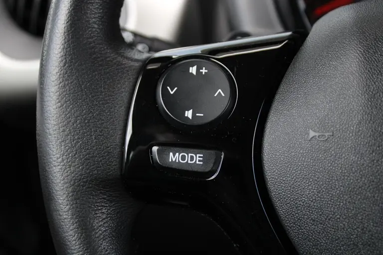 Peugeot 108 1.0 e-VTi Active Automaat Apple Carplay/Android Auto afbeelding 28