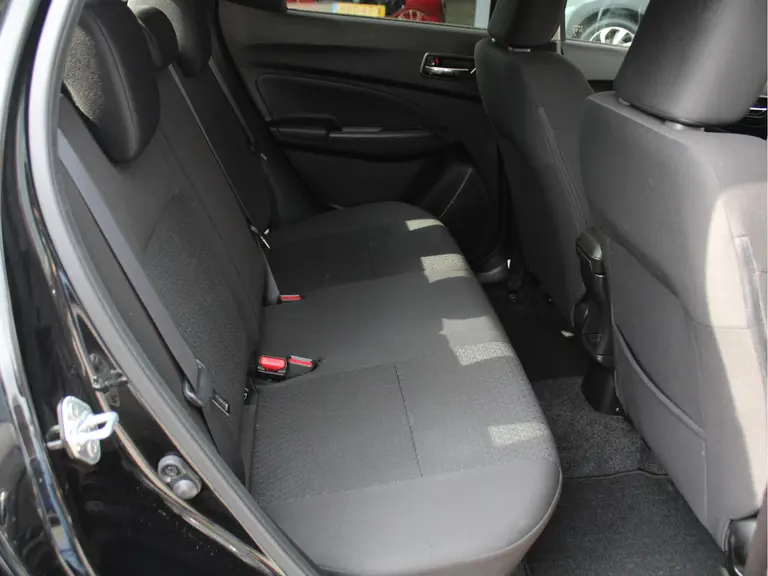 Suzuki Swift 1.2 Style Smart Hybrid Automaat Navigatie, Adaptieve Cruise en Climate Control, Achteruitrijcamera afbeelding 40