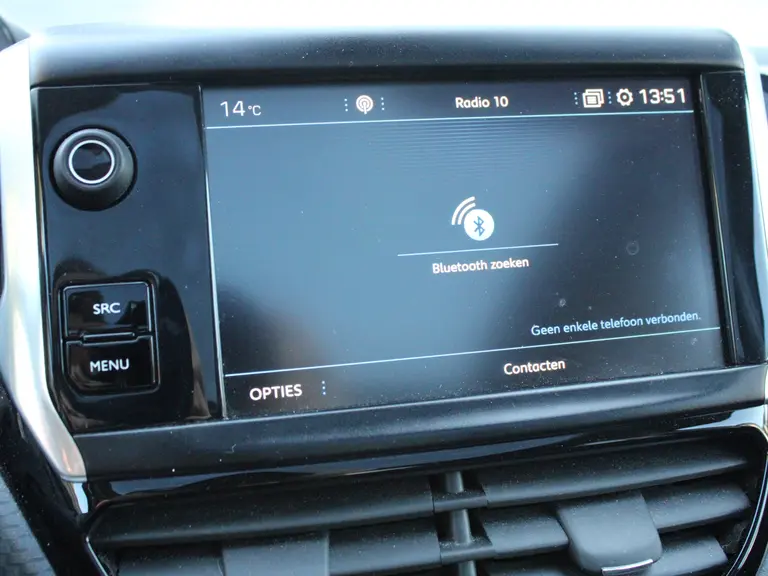 Peugeot 208 1.2 PureTech Tech 110PK Edition 5-drs Parkeerhulp voor en achter met camera, Navigatie, Apple Carplay/AndroidAuto, Panoramadak afbeelding 24