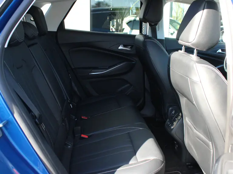 Opel Grandland X 1.2 Turbo Innovation + Apple carplay/Android auto I Stoel+stuur verwarming I Leder I Navigatie I Elektrische achterklep I afbeelding 9
