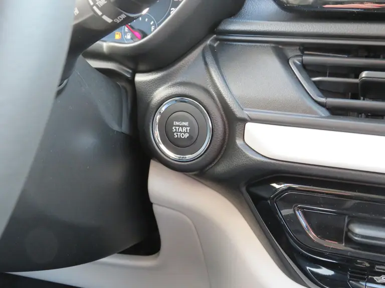 Suzuki Swift 1.2 Select Smart Hybrid, SPECIALE JUBILEUM 17 inch LM-Velgen, Stripingpakket en Shark Fin Antenne afbeelding 26