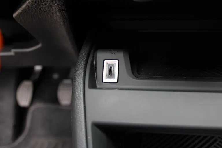 Citroën C4 1.2 Puretech 130 You Cruise/Climate control, Camera, Apple carplay/Android, Radio/DAB, afbeelding 24