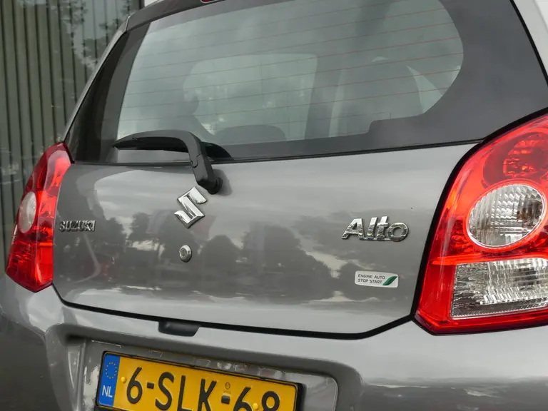 Suzuki Alto 1.0 Comfort EASSS Airconditioning, Stootlijsten, Centrale deurvergrendeling afbeelding 8