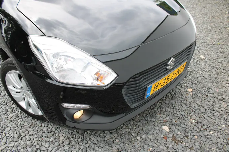 Suzuki Swift 1.2 Select Smart Hybrid 1e eigenaar en Dealer onderhouden! afbeelding 9