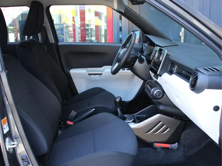 Suzuki Ignis 1.2 Smart Hybrid Style Multimediasysteem, Cruise control, Climate control, Stoelverwarming, Parkeercamera afbeelding 8