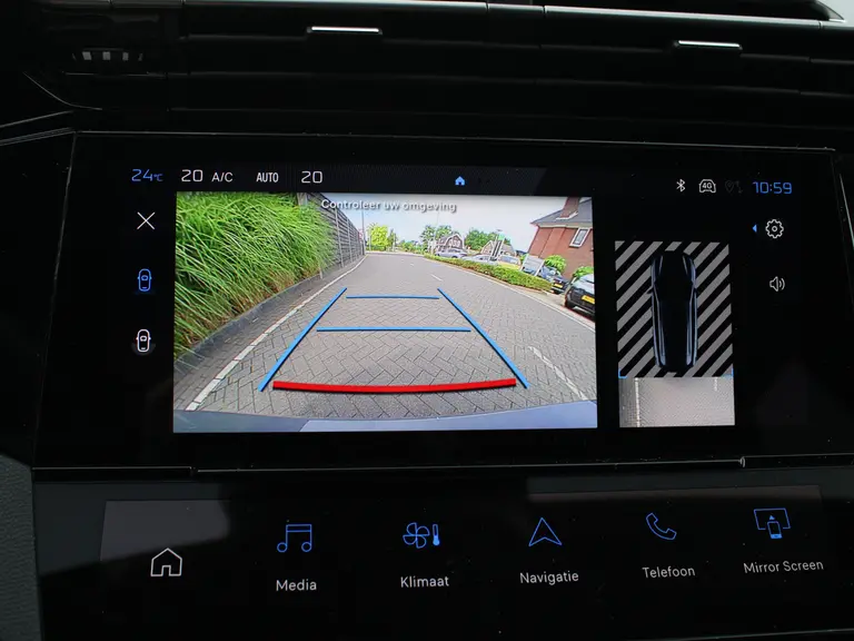 Peugeot e-308 SW GT 54 kWh 156PK Navigatie, Achteruitrijcamera, Stoel en Stuurverwarming, Parkeersensoren Voor & Achter afbeelding 29