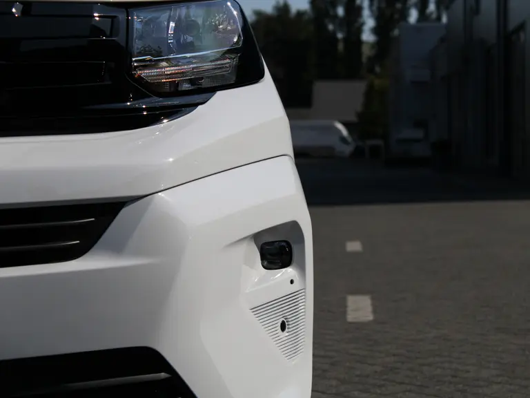 Peugeot Partner 1.5 BlueHDi 130PK EAT8 Automaat L1 White & Black Edition, Navigatie, Airconditioning, Camera Achter + Zijkant, Parkeerhulp voor & achter, Trekhaak afbeelding 8