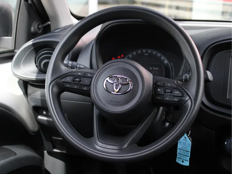 Toyota Aygo X 1.0 VVT-i MT Adaptieve Cruise Control, Airco, Hill Hold Functie, Elektrische Ramen Voor afbeelding 20