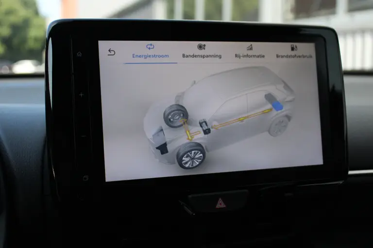 Toyota Yaris Cross 1.5 Hybrid Dynamic Automaat Achteruitrijcamera, Bluetooth, Airco Automatisch, Cruise Control Adaptief, Navigatie afbeelding 26