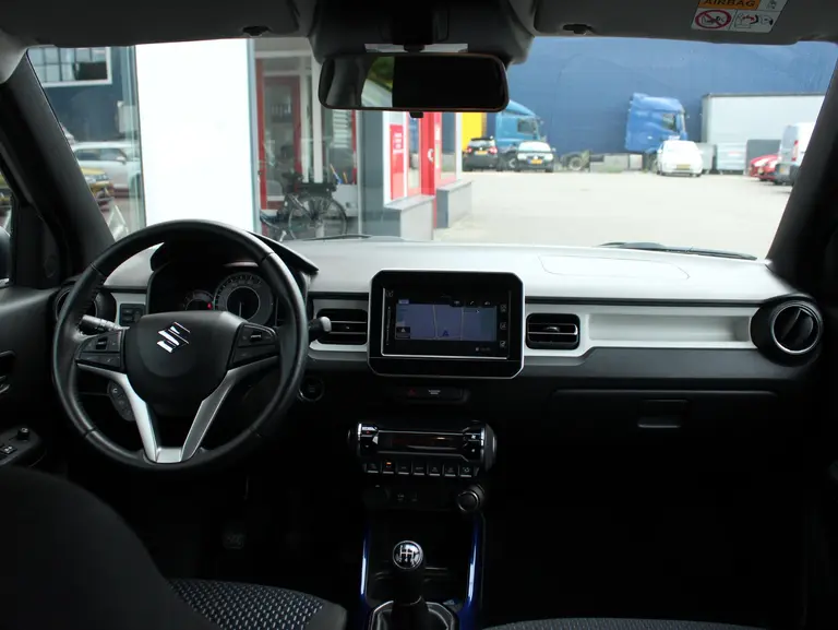 Suzuki Ignis 1.2 Smart Hybrid Style Climat control, Cruise control, Stoelverwarming, Multimediasysteem, Parkeercamera afbeelding 6