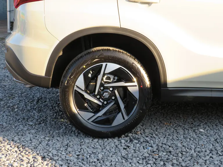 Suzuki Vitara 1.5 Hybrid Style, Automaat, Panoramadak, 6 jaar GARANTIE, Navigatie en Draadloos Applecarplay / Androidauto afbeelding 5