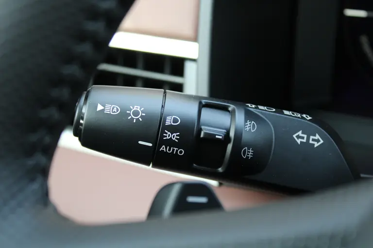 Mitsubishi Outlander 2.4 PHEV Instyle+ Lederen interieur, Elek.glazen panoramadak, Massage stoelen, 20" LM velgen, afbeelding 25