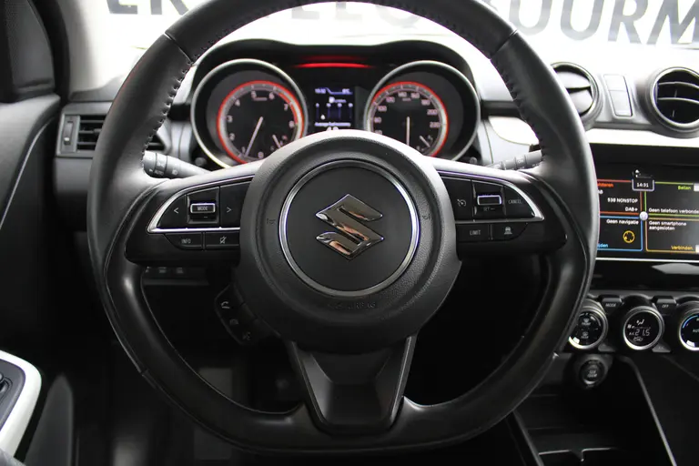 Suzuki Swift 1.2 Stijl 90PK Smart Hybrid Adaptieve Cruise Control, Stoelverwarming, Airco Automatisch, Achteruitrijcamera, Navigatie afbeelding 29
