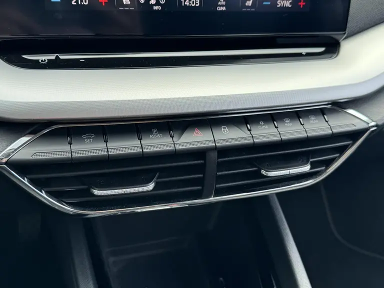 Skoda Octavia Combi Sport Business 1.5 e-TSI 150PK DSG7 Automaat Navigatie, Keyless, Achteruitrijcamera, Elektrische Kofferbak, Apple Carplay, Android Auto afbeelding 34