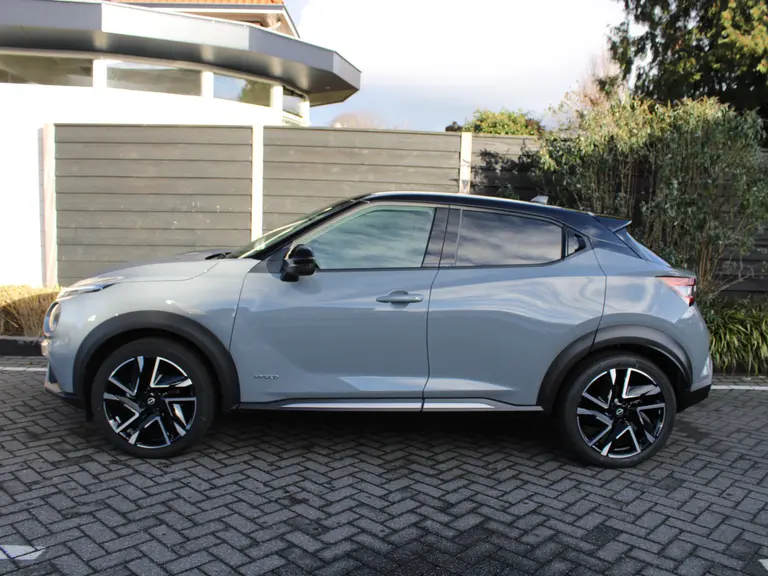 Nissan Juke 1.6 Hybrid 143PK N-Design Automaat Navigatie,  Achteruitrijcamera, Keyless Entry & Start, Stoel & Stuurverwarming, Parkeersensoren Voor & Achter afbeelding 4