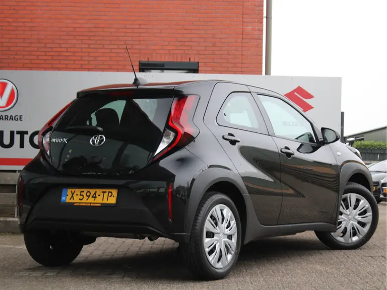 Toyota Aygo X 1.0 VVT-i MT Play Adaptieve Cruise Control, Carplay/Android Auto, Achteruitrijcamera, Bluetooth, Airco afbeelding 14