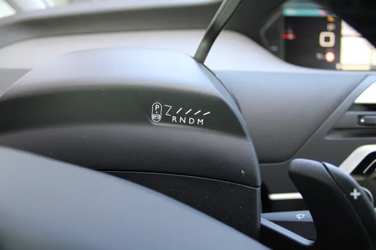 Citroën Grand C4 Spacetourer 1.2 PureTech Shine Automaat 7 zits Cruise/Climate control, Navigatie, Apple Carplay/Android auto,  Audio/DAB, Keyless entry/Start afbeelding 31