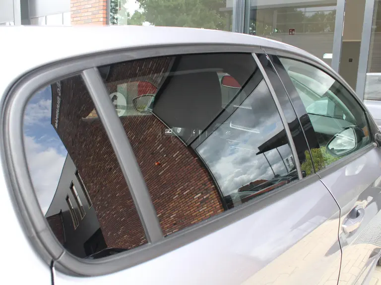 Peugeot 208 Hybrid 100PK e-DCS6 Allure Stoelverwarming,Adaptieve cruise control, Achteruitrijcamera afbeelding 11