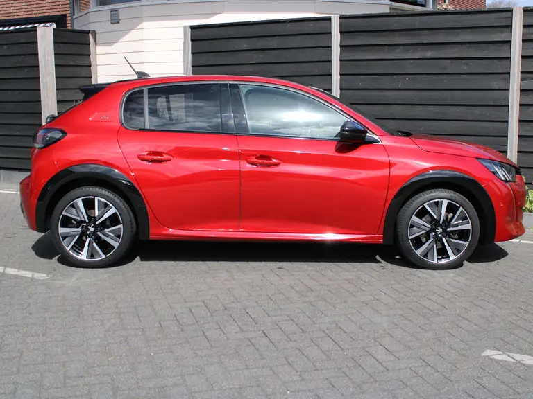 Peugeot 208 1.2 PureTech 100PK GT Navigatie, Parkeerhulp voor & achter, Zwart dak, Camera Achter afbeelding 11