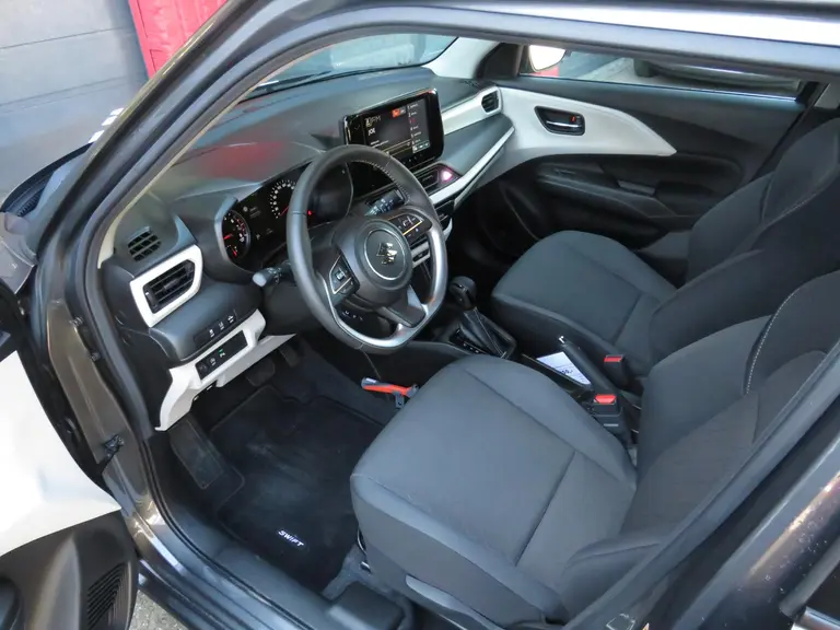 Suzuki Swift 1.2 Select Smart Hybrid, Automaat SPECIALE 17 inch velgen, Striping pakket en Shark Fin Antenne afbeelding 8