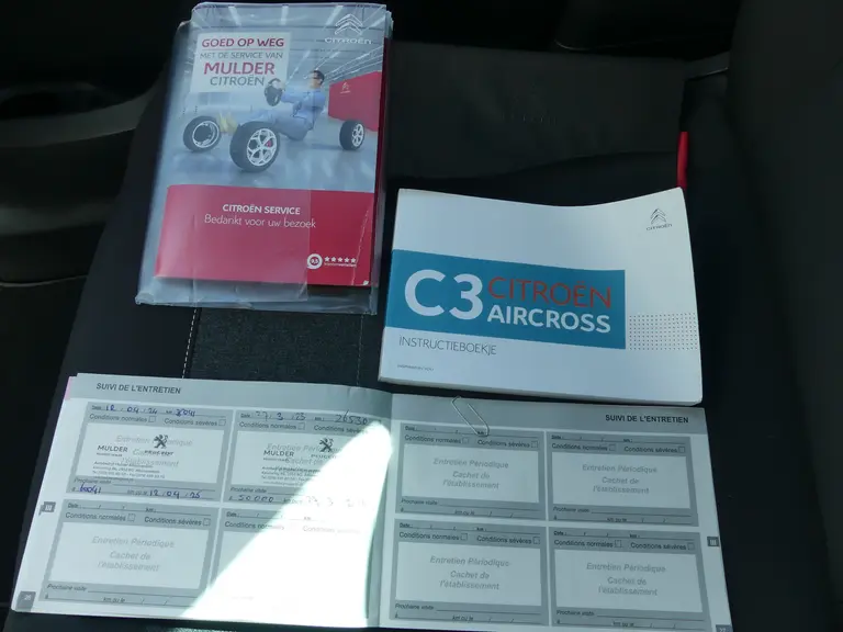 Citroën C3 Aircross 1.2 PureTech S&S Shine 110pk Automaat Trekhaak Schuifkantel dak, All Season banden afbeelding 32