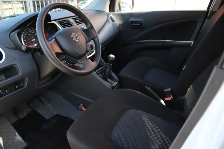 Suzuki Celerio 1.0 Exclusive Bluetooth, Airco, Lichtmetalen Velgen, Elektrische Ramen Voor en Achter afbeelding 14