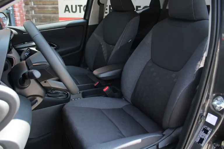 Toyota Yaris 1.5 Hybrid 115 Team Player Automaat Achteruitrijcamera, Parkeersensoren voor en achter, Airco Automatisch, Cruise Control Adaptief afbeelding 6