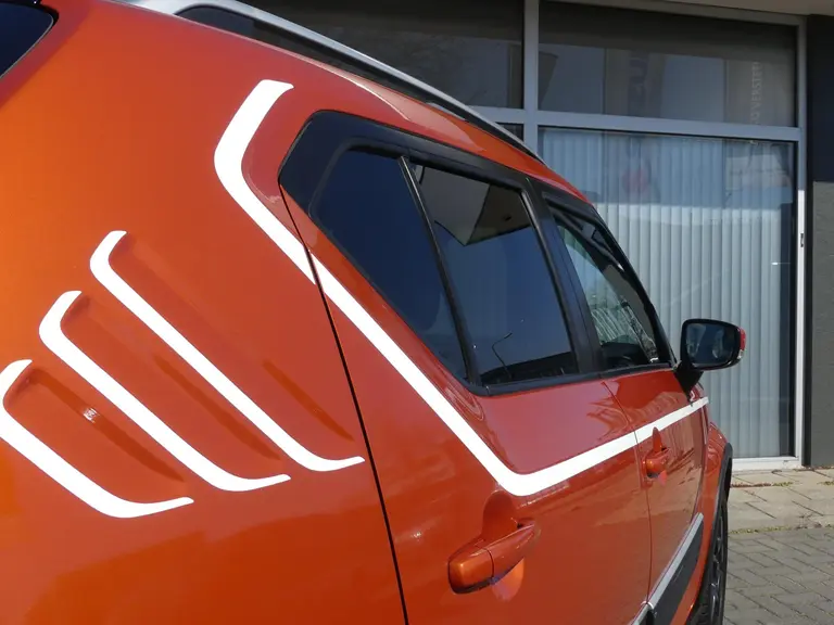 Suzuki Ignis 1.2 Smart Hybrid Stijl Navi, Allseason banden, Cruise control, Climate control afbeelding 28