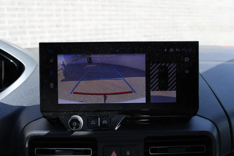 Peugeot Partner 1.5 BlueHDi 100PK S&S L1 Navigatie, Achteruitrijcamera, Trekhaak, Dab, Bluetooth, Parkeersensoren voor & achter afbeelding 25