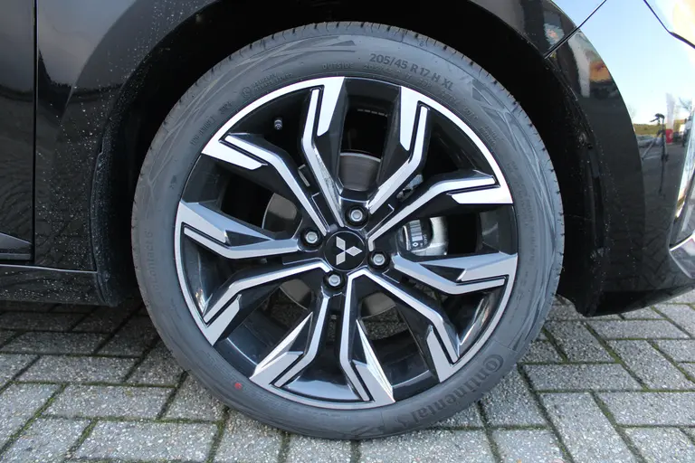 Mitsubishi Colt 1.0T MT Intense+ Cruise/Climate control, 17"LM velgen, Camera, Apple carplay/Android auto, Parkeersensoren V+A afbeelding 27