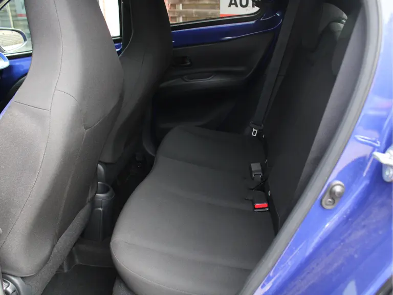 Toyota Aygo X 1.0 VVT-i S-CVT Pulse Automaat Adaptieve Cruise Control, Carplay/Android Auto, Achteruitrijcamera, Airco afbeelding 32