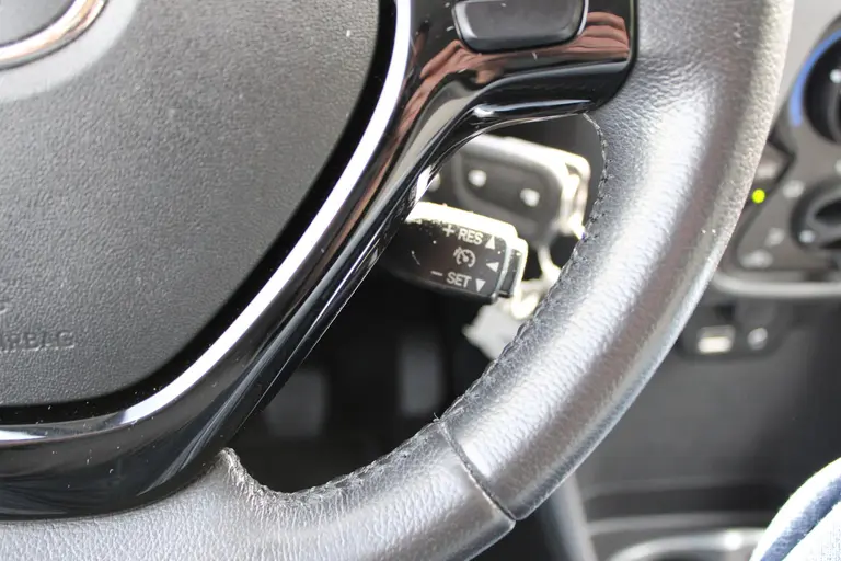 Toyota Aygo 1.0 VVT-i x-first, Camera, LM-Velgen en Dealer ondehouden! afbeelding 24