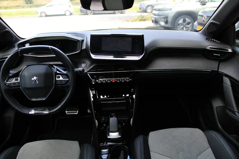 Peugeot e-208 EV GT 350 50 kWh Inclusief batterijtest Panoramadak, Navigatie, Cruise/Climate control, Apple carplay/Android auto, afbeelding 25