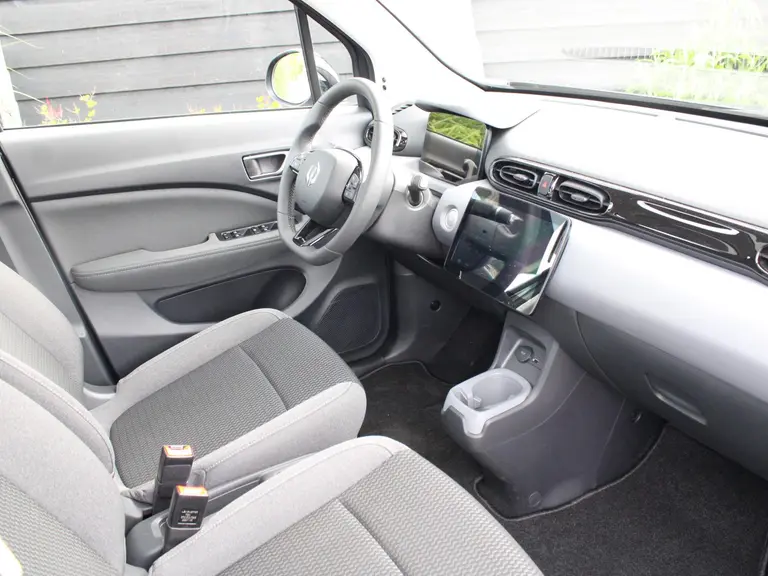 Leapmotor T03 Design 37.3 kWh Navigatie, Camera achter, Parkeerhulp achter, Audio, Keyless Start, Lichtmetalen velgen afbeelding 34