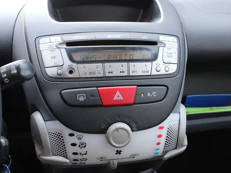 Peugeot 107 Sublime 1.0-12V 68PK 3DRS Airco, Centrale deurvergrendeling en elektrisch bedienbare ramen afbeelding 14